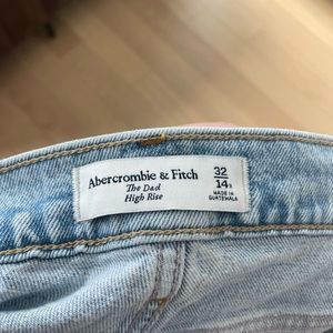 Abercrombie - High Rise Dad Jeans - BRAND NEW - NWOT